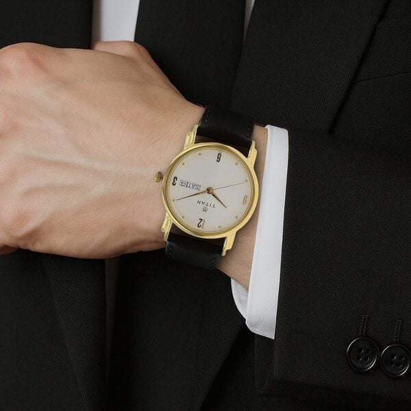 Titan White Dial Analog with Day and Date Leather Strap watch for Men - 32 mm Case Size - Small Dial