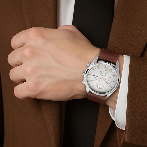 Titan Men's Metropolitan Charm: Men's Multifunctional White Watch with Leather Strap