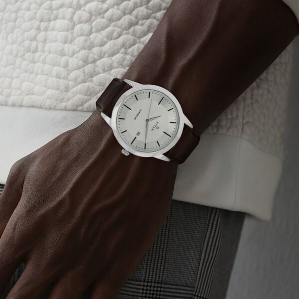 Titan Classic Silver Dial Analog with Date Leather Strap watch for Men