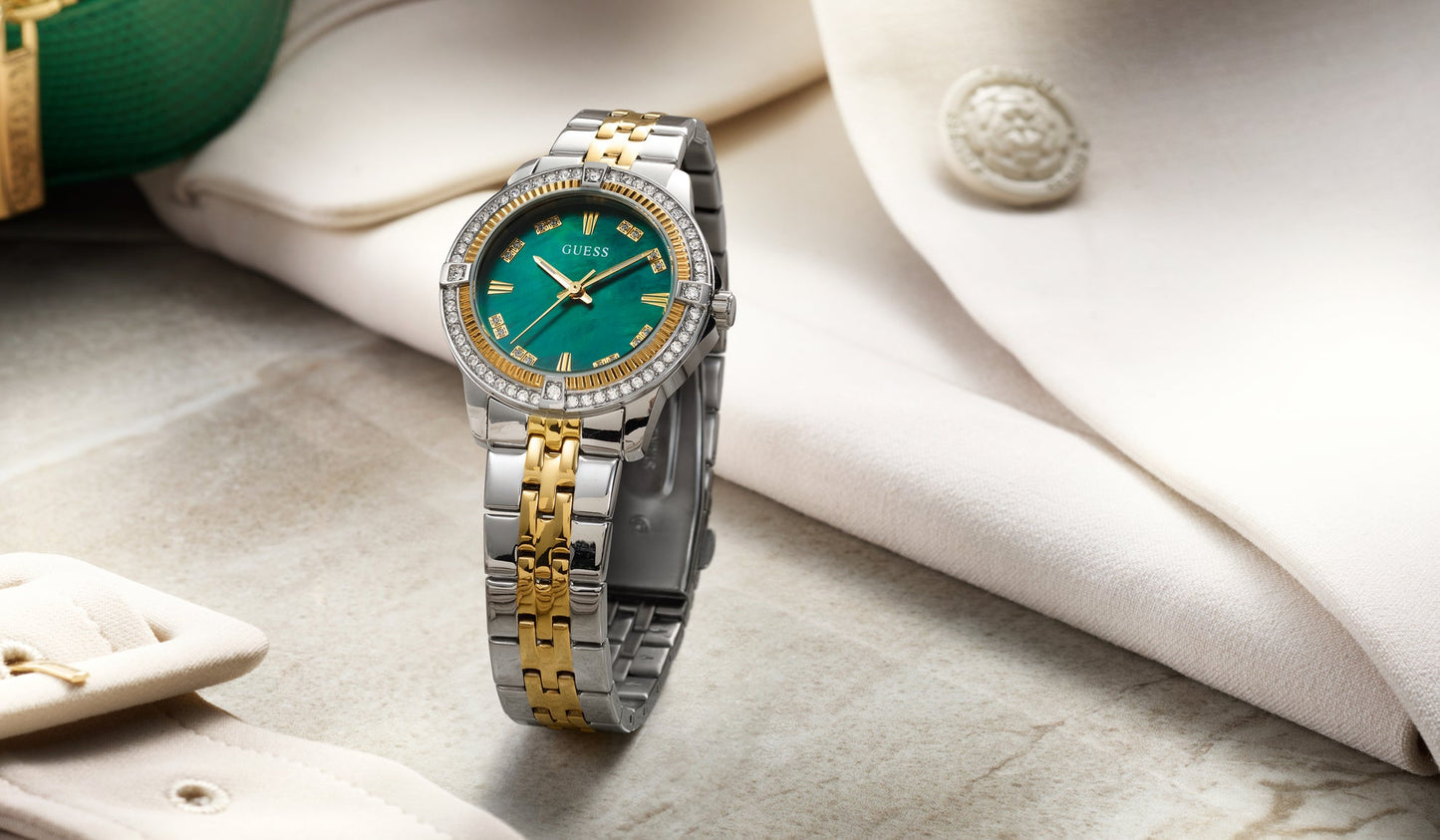 Women Quartz Green Dial Analog Stainless Steel Watch GW1027L3