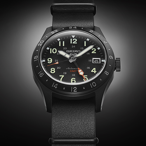 Seiko 5 Sports SSK025K1 detail view
